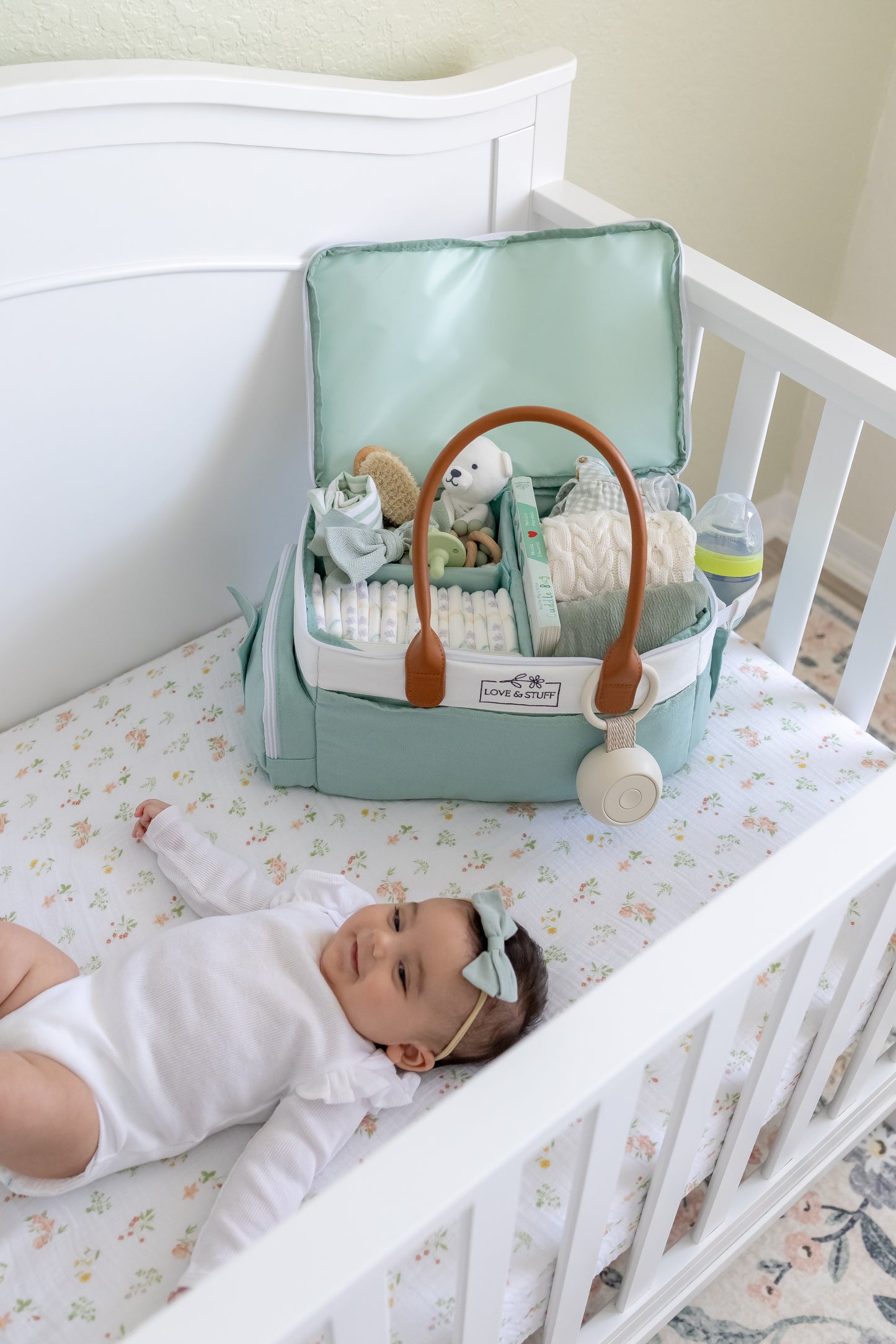 ๐ฟ Sage Green Travel Diaper Caddy